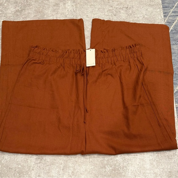 Women's Wide Leg Pants in Rust - Picture 2 of 8
